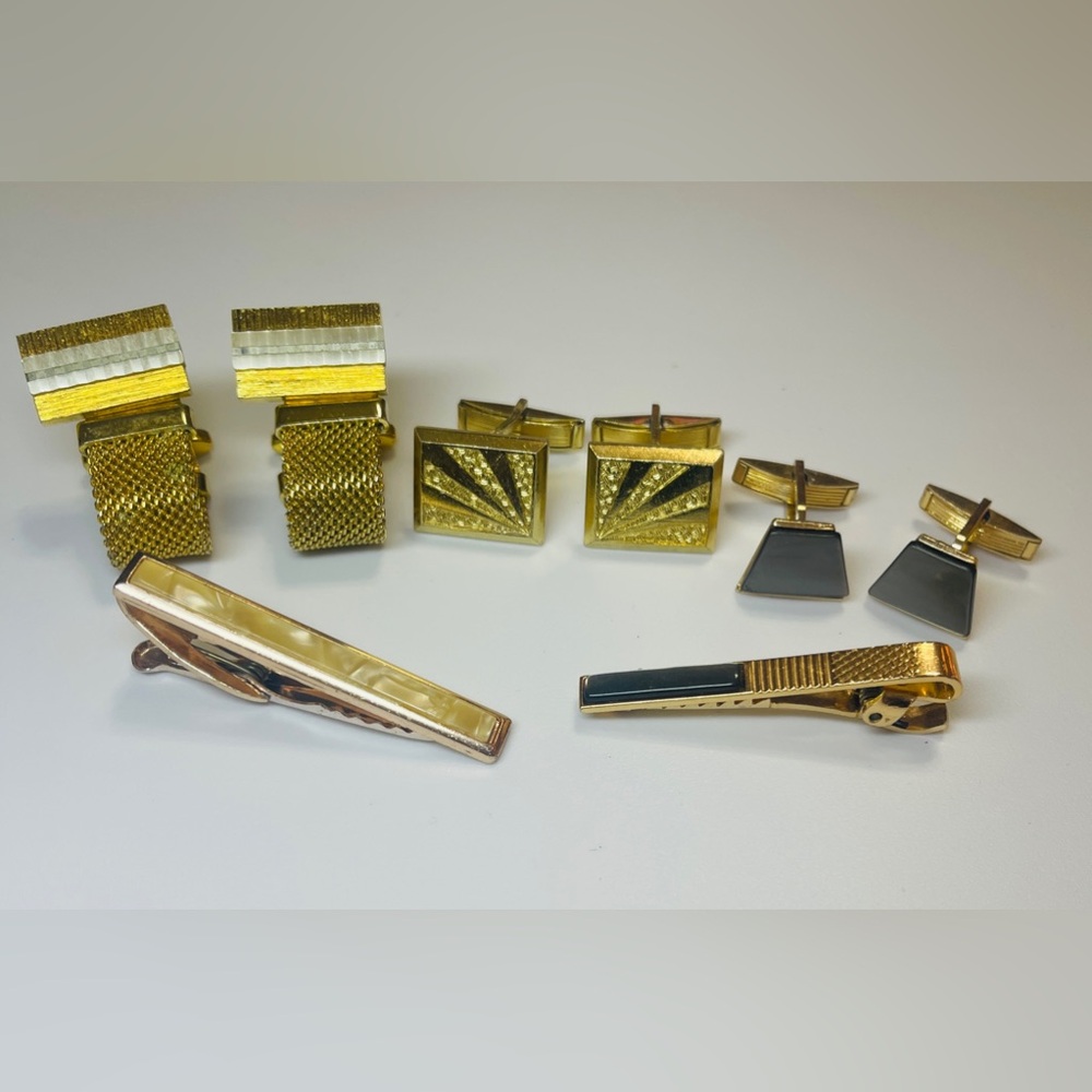 Lot of Vintage Men's Cufflinks And Tie Bars Assorted Gold Tone Dad Father’s Day
